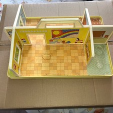 Vintage 1978 Fisher Price Little People Play Family Nursery School 929 Base