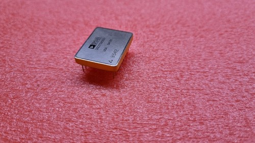 OSC1758 500 Analog Devices hybrid sine/cosine power oscillator 0-10kHz Vintage2 - Picture 2 of 5