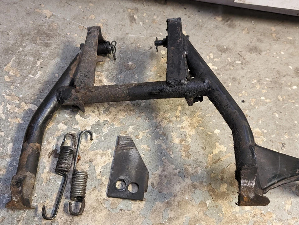 1986 年川崎 NINJA 1000R 中心主支架 34011-1123 — 第 2/3 张图片