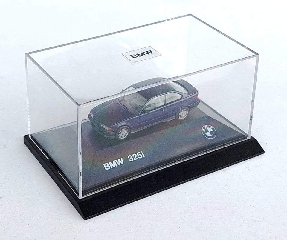 Herpa 1:87 - #82229417851 - BMW 325i Coupé - blu-met. (BMW) - Immagine 2 di 3