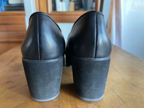 Mootsie Tootsie Women Size 7M Black leather Pumps made in Brazil - Picture 4 of 5