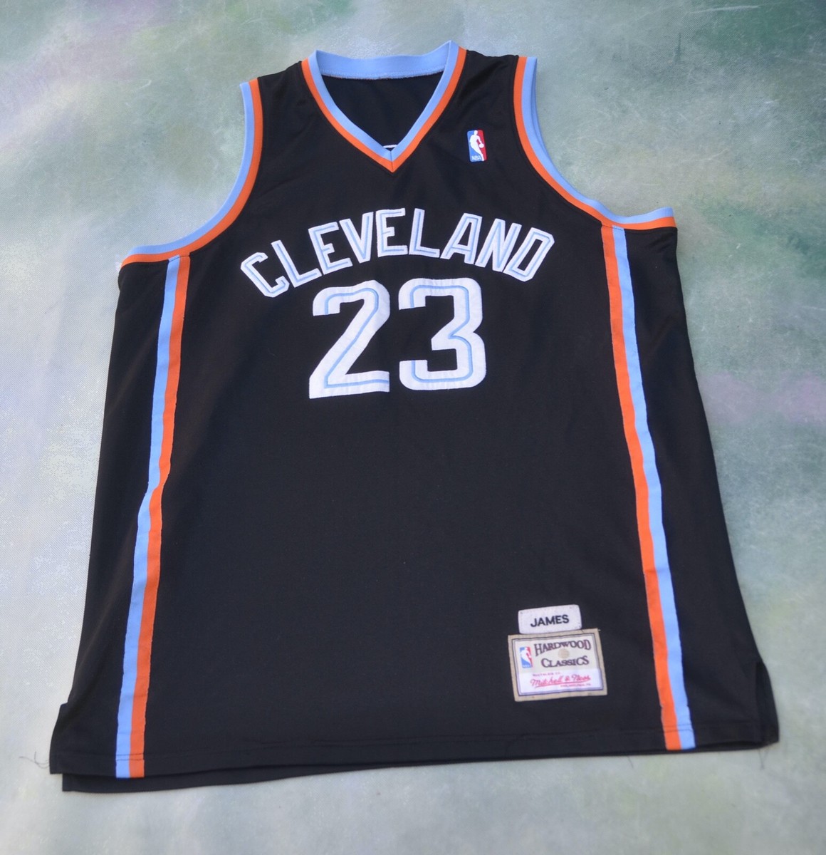 Mitchell & Ness NBA Cleveland Cavaliers LeBron James #23