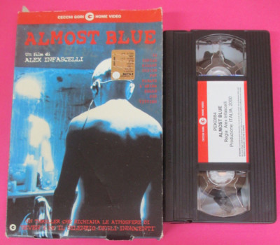 VHS*film ALMOST BLUE Alex Infascelli 2000 CECCHI GORI PEK0884 (F42) *