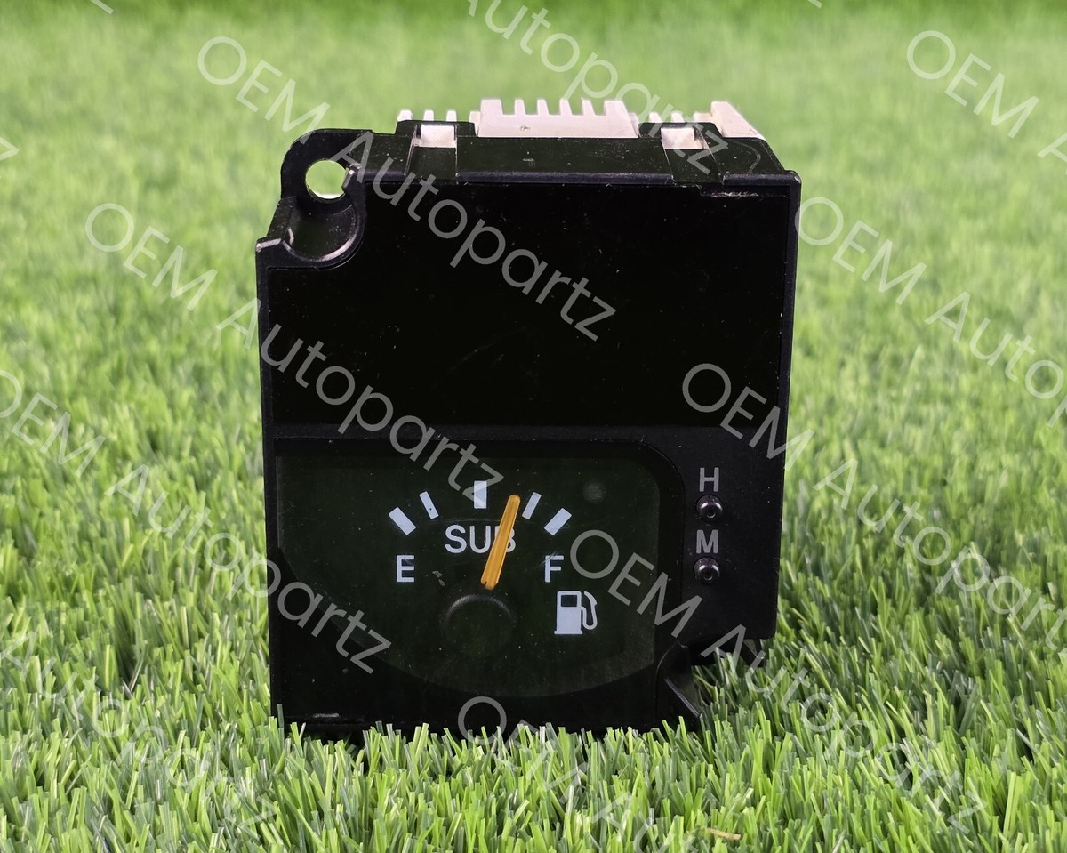 Toyota Land Cruiser 1996-2002 Dash sub tank Guage with Clock Oe