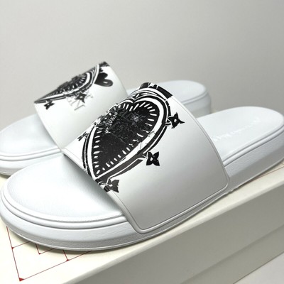 ALEXANDER MCQUEEN
Men\'s Heart-Print Logo Pool Slide Sandals Alexander McQueen Men main image 4