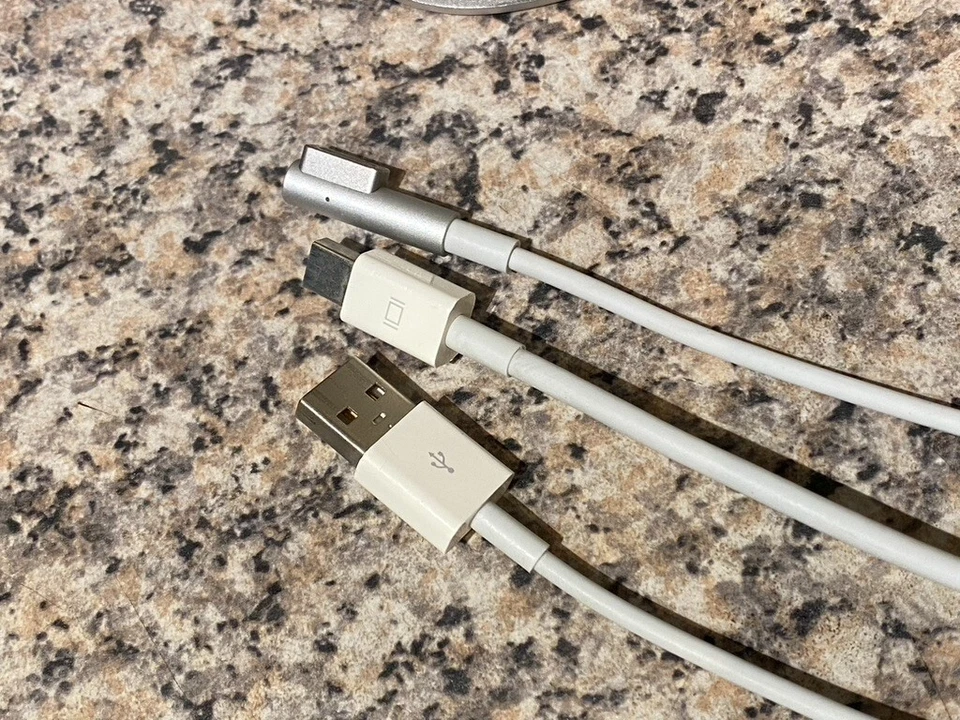 A++ Apple LED Cinema Display 27"  A1316 inkl. neue Glasscheibe AD149 - Bild 2 von 4