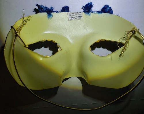 Masquerade Face Mask Gold Glitter Sequins Mardis Gras - Picture 14 of 16