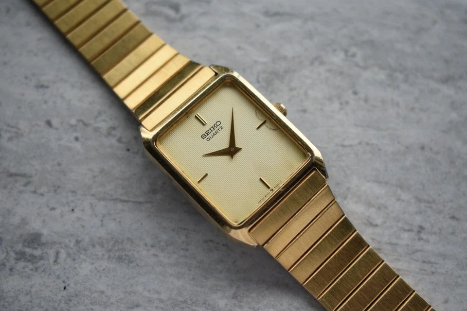 Reloj para hombre Seiko junio 1986 cuarzo esfera texturizada tanque cuadrado muy raro Foto 4 de 4