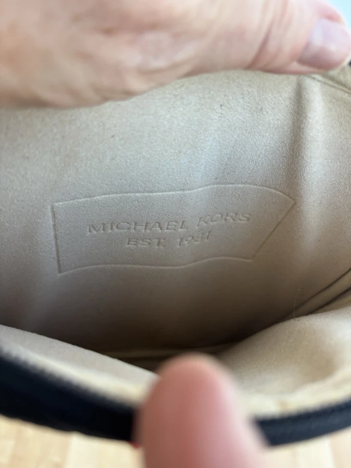 Michael Kors Embossed Logo Black Ipad Tablet Sleeves Case Cover - Image 4 of 4