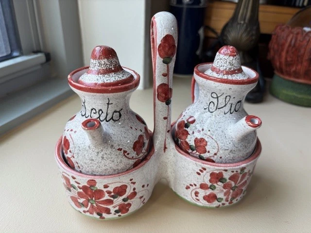 DERUTA style - Made in Italy oil and vinegar CERAMIC dispensers & caddy