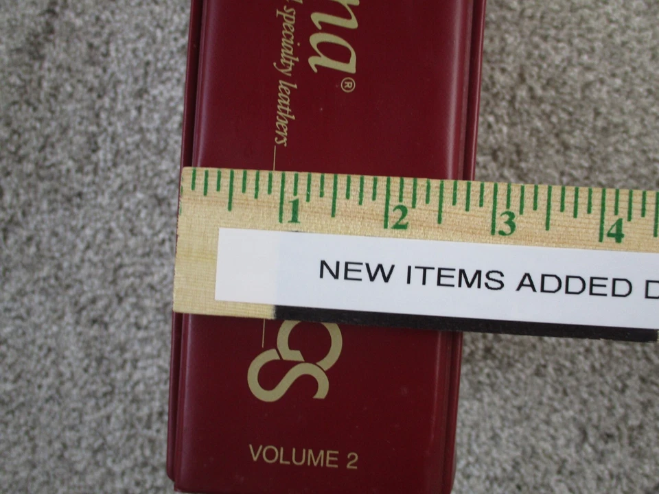 Libro de muestra de cuero especial de gamuza Kroupana animal serpiente vientre avestruz Foto 2 de 4