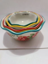 Pioneer Woman Breezy Blossom Measuring Cups set of 4