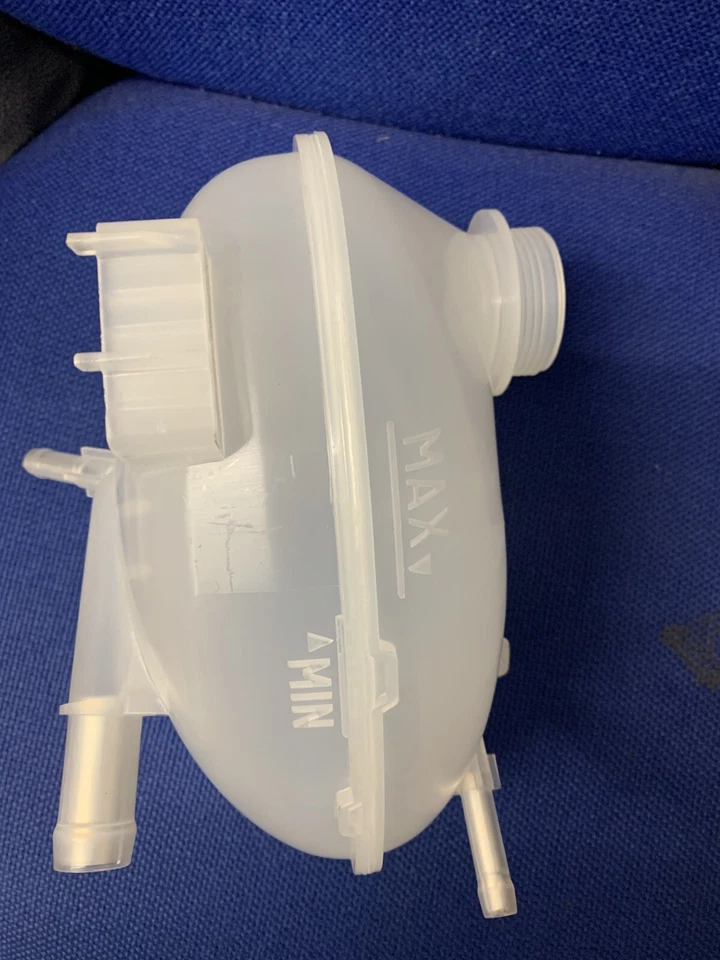 Ford Fiesta Mk7 ST180 NEW ,Coolant Header Tank  Ford Modified type  2255746 - Image 2 of 3