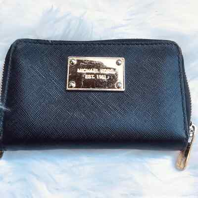 Michael Kors Jet Set Black Leather Zip Wallet -  (3.5'' X 5.5'')