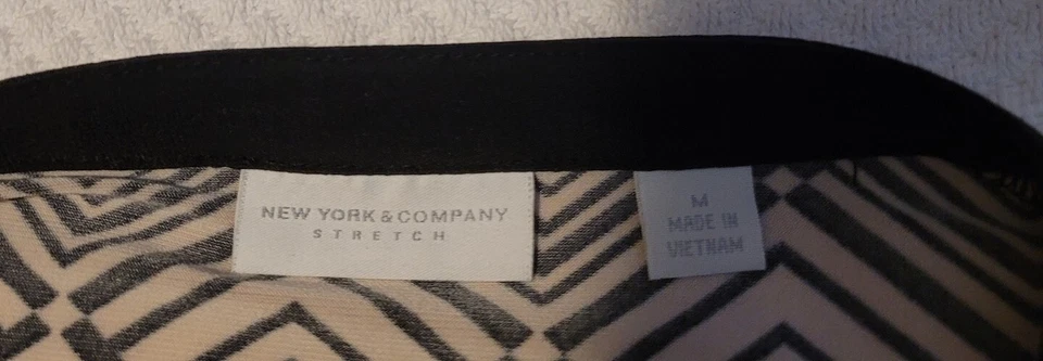 Top de carrera New York And CO beige negro diamante elástico cuello en V manga 3/4 WMNS MD Foto 4 de 4