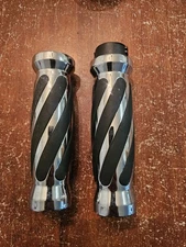 Harley Dual Throttle Cable Chrome & Black Handlebar Grips 1" Bars Twisted Grip