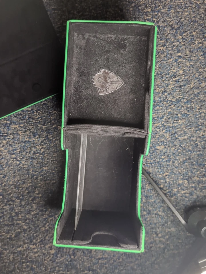 The Academic: Gamegenic 133+ XL Deck Box with Magnetic Closure. Used  - Image 3 of 4