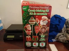 Wilton Holiday Christmas Candy Lollipop Making Kit Contains 3 Molds Sticks Bags