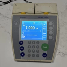 METTLER TOLEDO SevenMulti Dual 2X pH Conductivity Meter