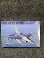 HobbyBoss F-16C Fighting Falcon 1:72 Model Kit New Fighter Jet Aircraft Ages 14+