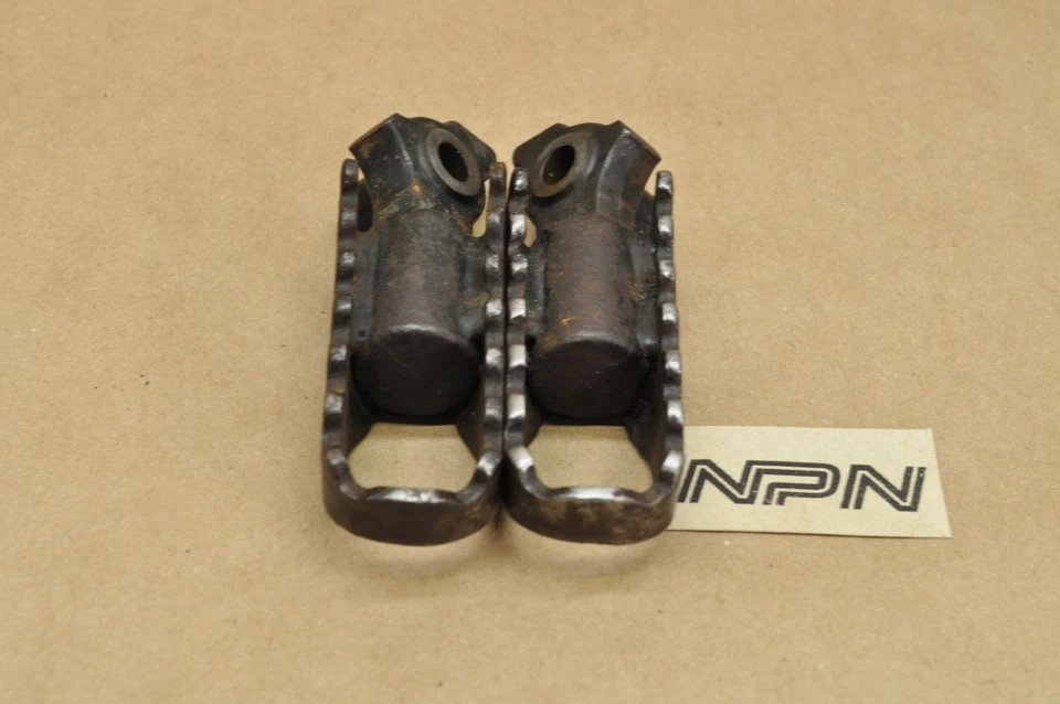 Vintage OEM Honda MR175 MT250 XL175 XL250 Z50 Foot Peg Rest Lot 50642-130-670 - Image 4 of 4