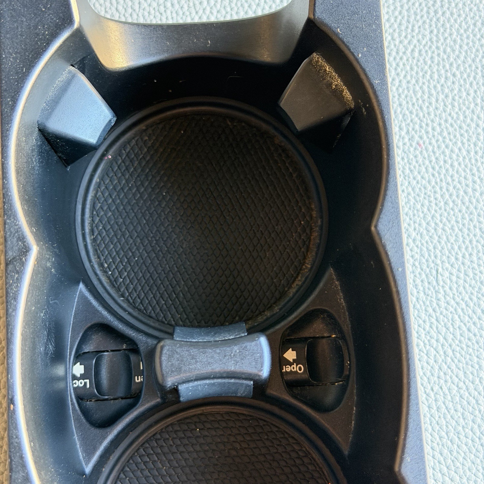 2004-2009 Mercedes W211 E350 E63 AMG Center Console Cup Holder 