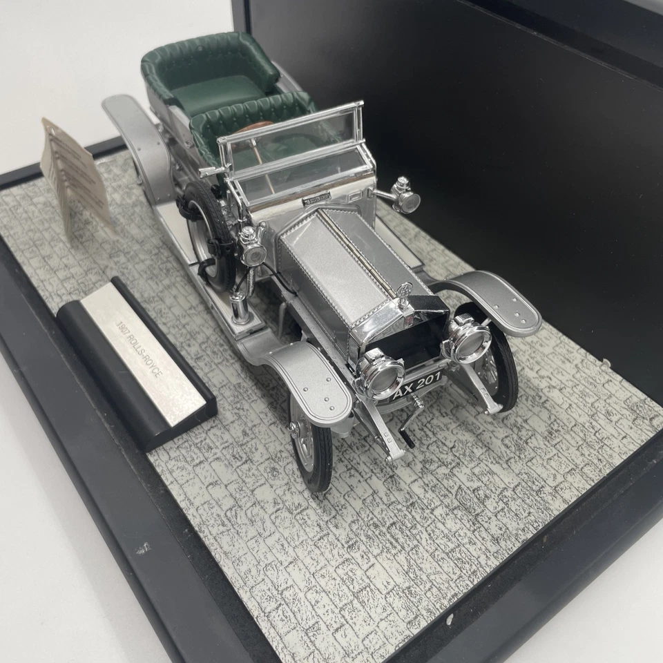 Rolls Royce Silver Ghost Franklin Mint 1907 escala 1/24 modelo diecast en caja Foto 2 de 4