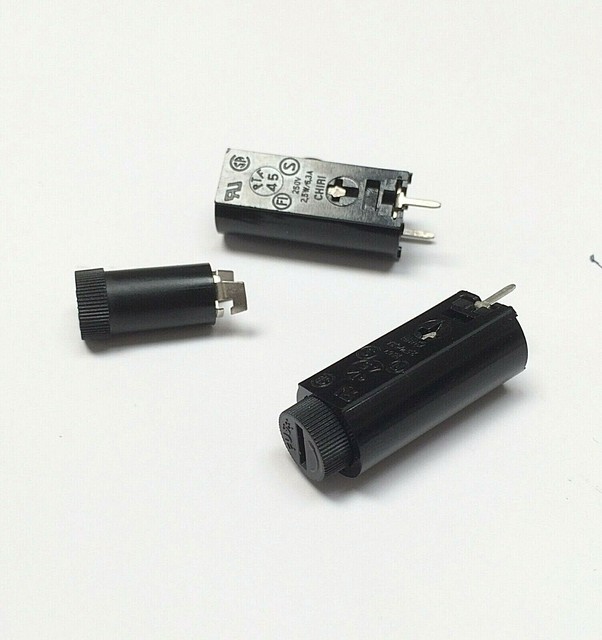 PORTAFUSIBILE DA CIRCUITO STAMPATO VERTICALE BAIONETTA PER FUS. 5x20 PORTAFUSIBILE DA CIRCUITO STAMPATO VERTICALE BAIONETTA PER FUS. 5x20