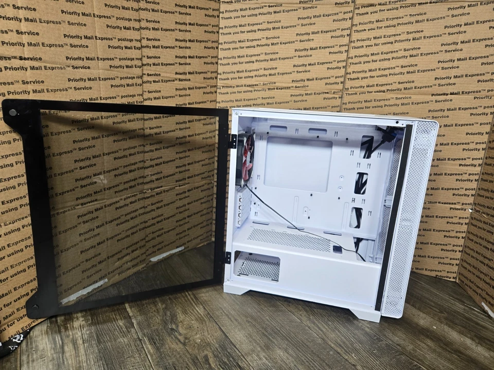 Estuche para computadora mini torre Micro-ATX Micro-ATX de vidrio templado edición nieve Foto 4 de 4