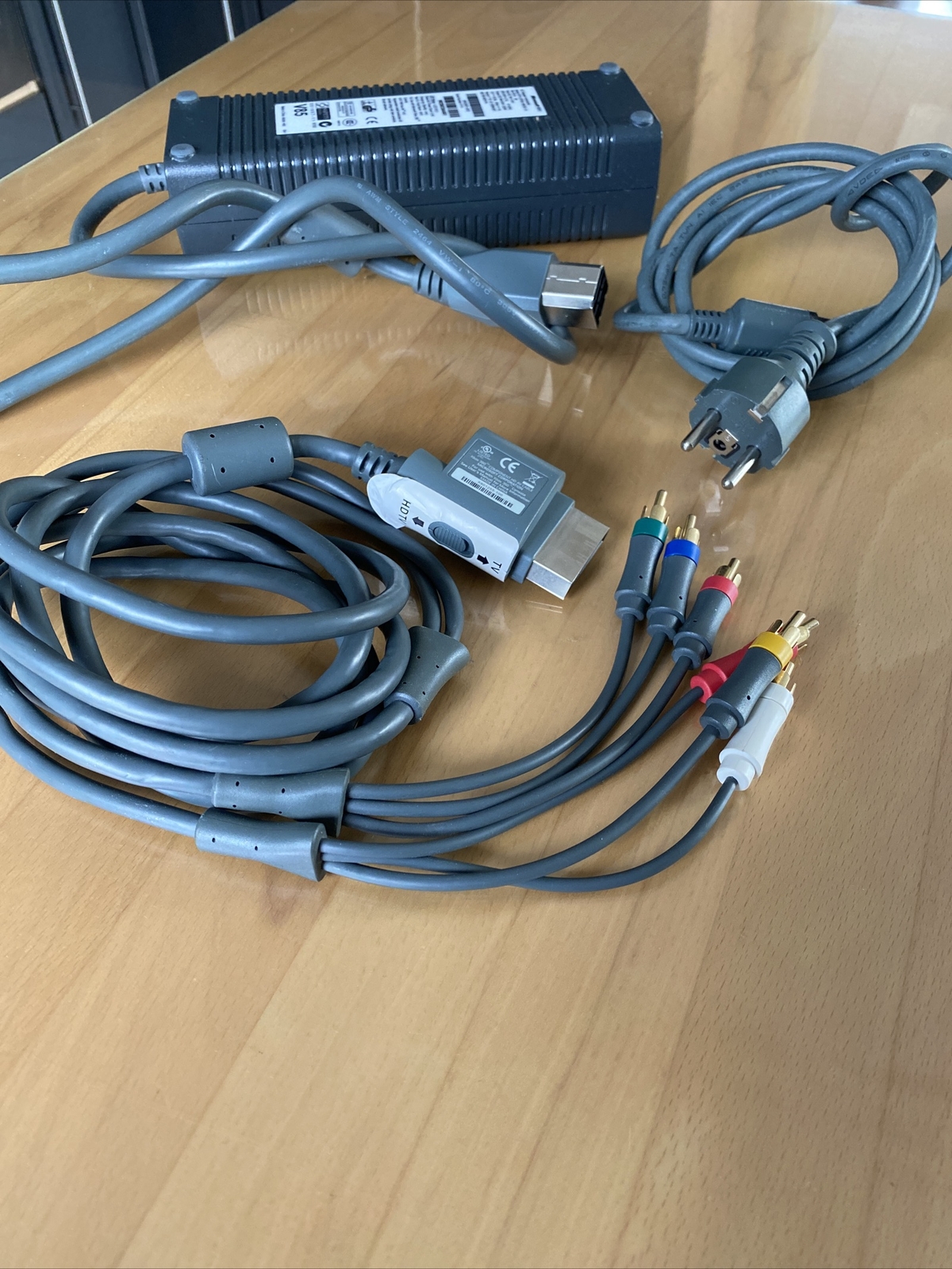 Microsoft Xbox 360 Netzteil mit Stromkabel Modell DPSN-186CB-1A+ TV Kabel