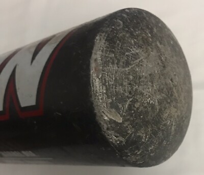 Batte de baseball Easton Magnum Mdl Lk2 29 pouces 21 oz 2 1/4 dia