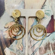 Gold Tone Meander Drop Clip On Hammered Earrings
