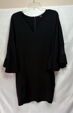 Lauren Ralph Women’s size XS Black Lace V-Neck Shift Dress Bell 3/4 Sleeve Zip