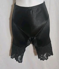 Vintage Smoothie Fleur de Lace Second Skin Black Wide Lace Pant Shaper Medium 