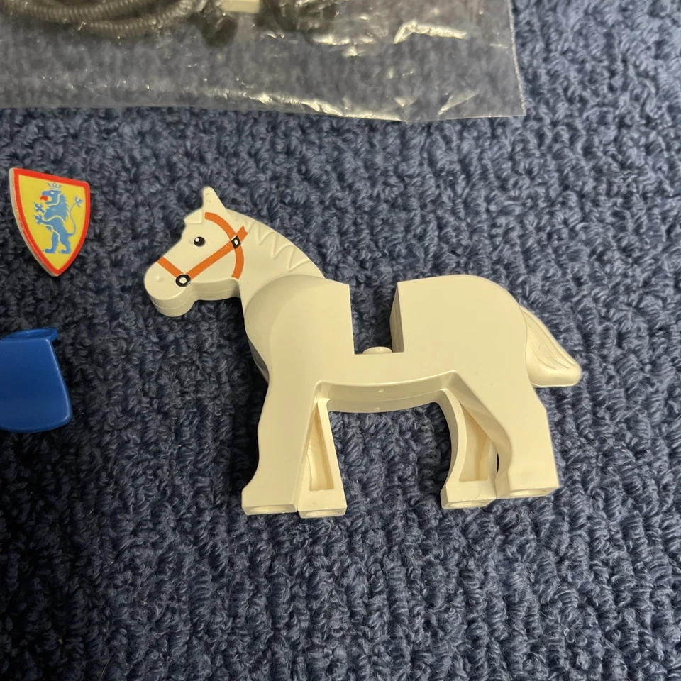 Lego Castle 6016 Knight’s Arsenal 100% completo boa forma - Imagem 3 de 4