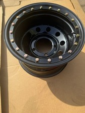 LAND ROVER DEFENDER IMITATION BEADLOCK GLOSS BLACK WHEEL 16 X 10”. PART DA3238