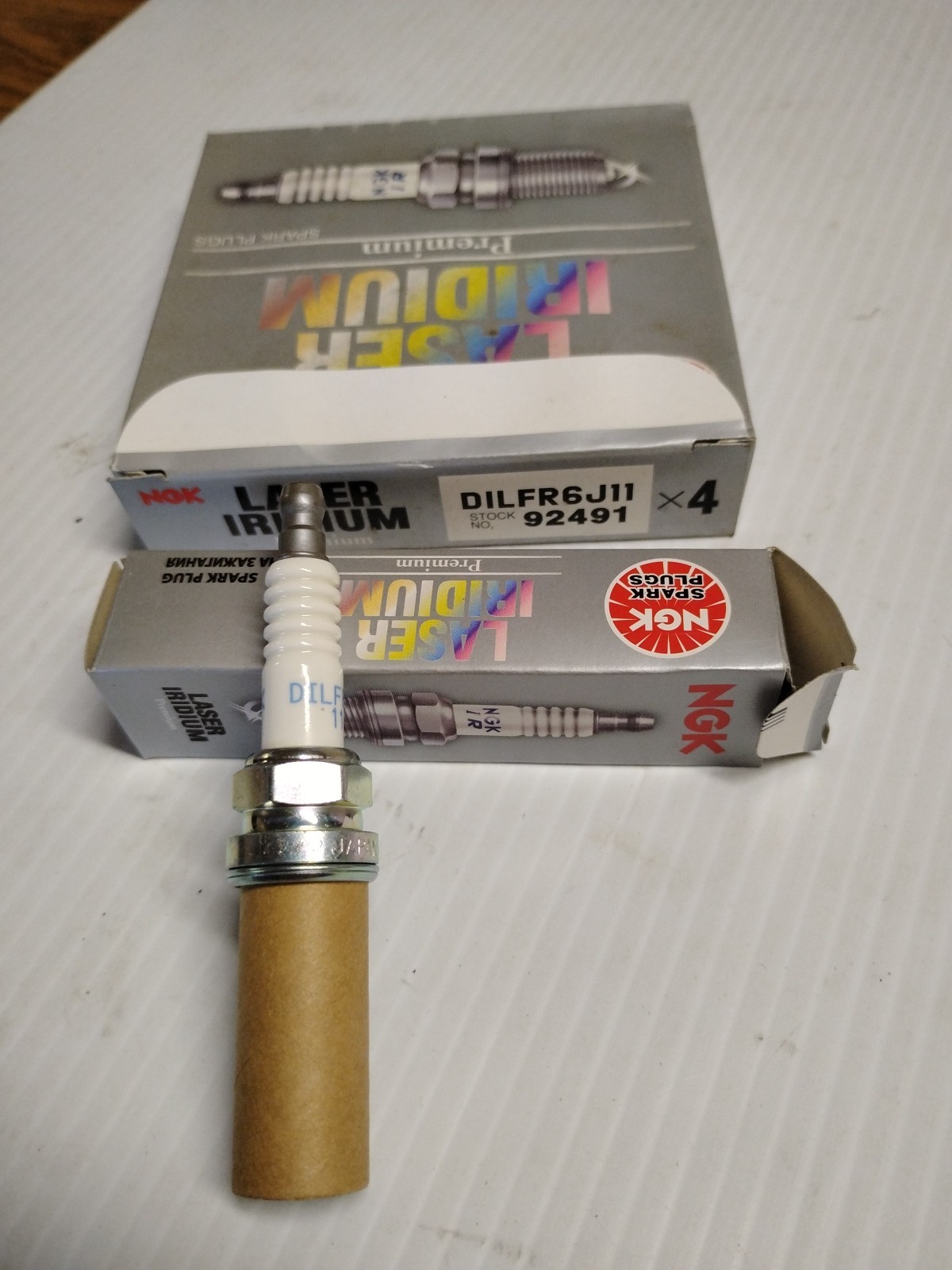 Set of 4 NGK 92491 DILFR6J11 Laser Iridium Spark Plugs