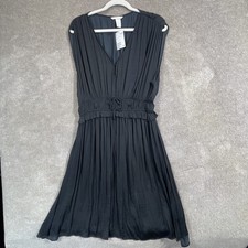 H&M Dress Womens 14 Black Pleated Midi Polyester Flowy Quite Luxury V Neck New