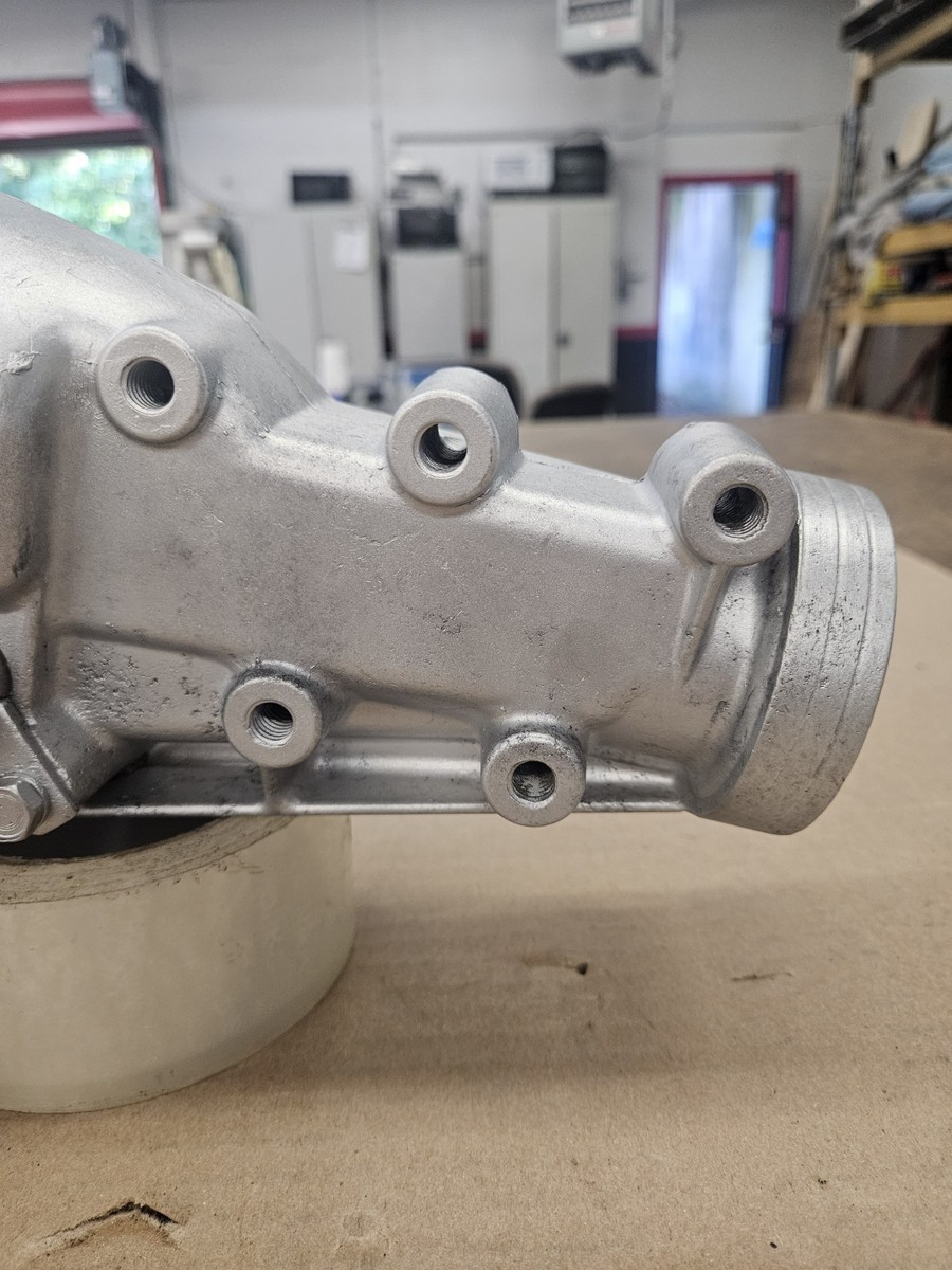 Muncie 4 Speed Transmission Tail Housing GM 3846429 1964-1969 GOOD