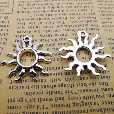 8/20PCS Antique Silver Tone SUNSHINE Charm Pendant, Sun, Celestial Charm JHS43