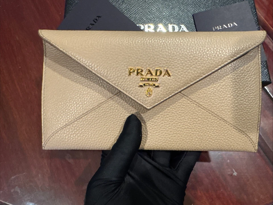 NWT Women’s Prada 1MF175 Cammeo (Beige) Vitello Grain Leather Envelope Wallet - Image 2 of 4