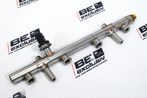 Audi TTS 8S 2.0 TFSI Kraftstoffverteiler Einspritzleiste 06K133317G