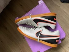 nike tiempo hallenschuhe 45