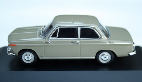 BMW 1600-2 (1602) Typ 114 Bj. 1966-1971, Beige, Minichamps-Modell IN M.1: 43 - Picture 3 of 7