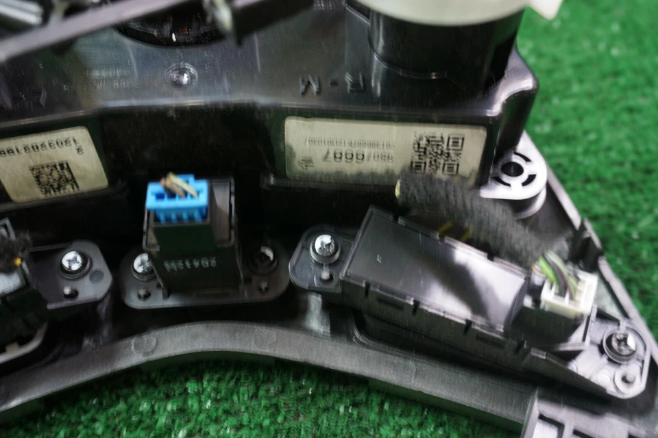 Chevrolet Sonic 2012 control de aire acondicionado OEM 95076687 Foto 3 de 4