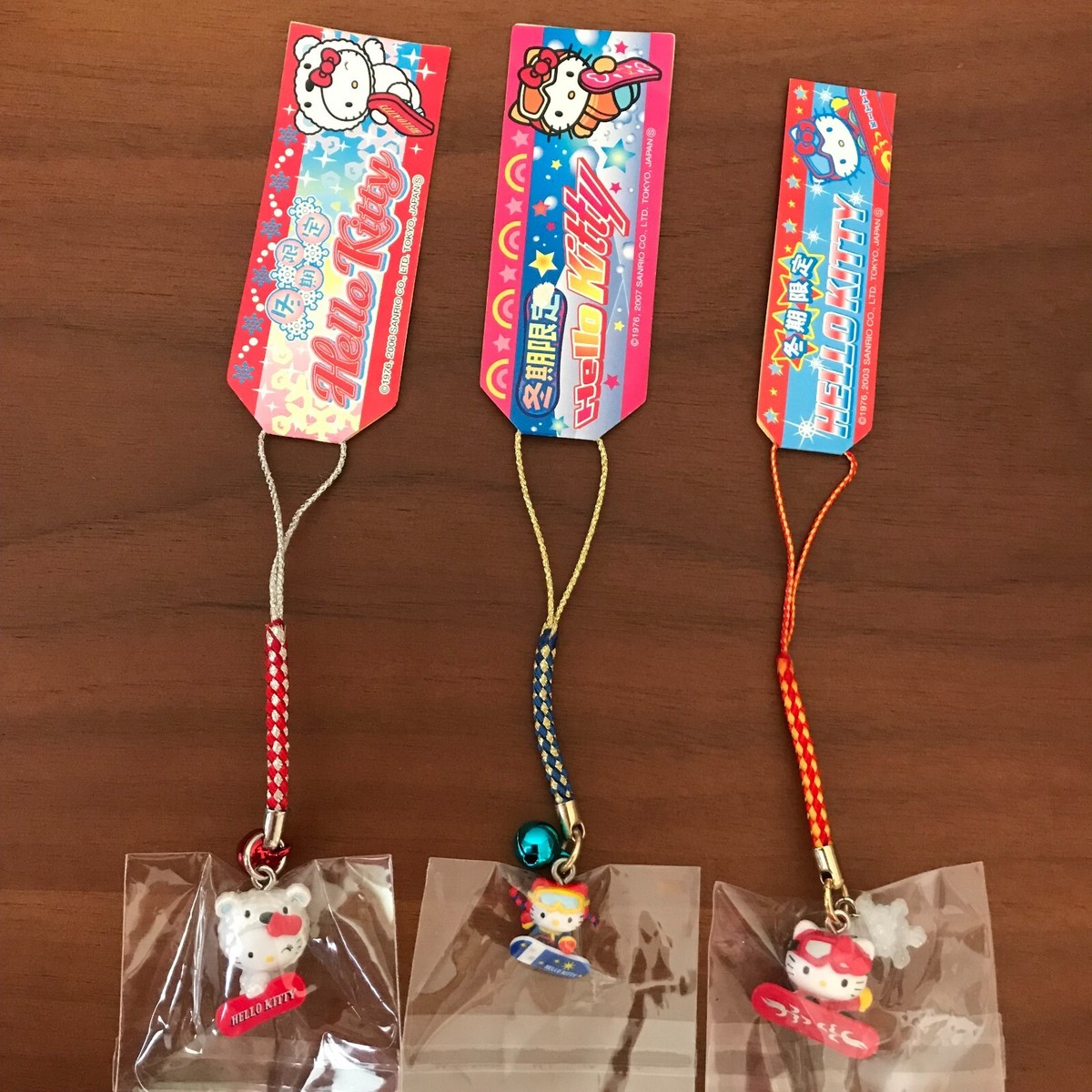 レア　ハローキティ　スノーボード　美品　キーホルダー　SANRIO　当時物 Hello Kitty Vintage Keychain charm Snowboarding Set of 3