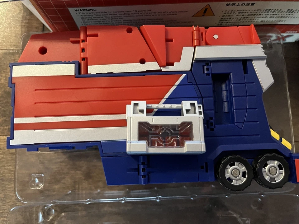 Fansproject TFX-01R Parallax Powered Commander TFCON 2009 Upgrade Optimus Prime - Image 4 of 4