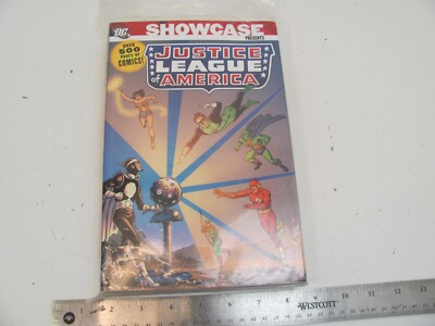 Showcase Presents Justice League of America: Vol. 1 by Carmine Infantino VG