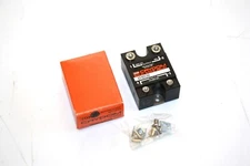Qty (1) Crydom D1D20 3.5-32V Input 100VDC 20A Out SSR - NOS - New Old Stock