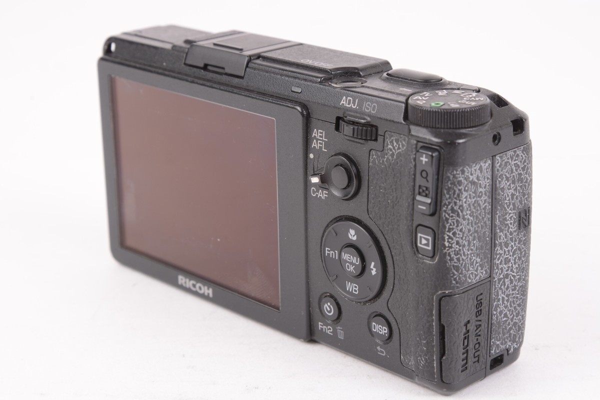 【美品】RICOH GR2 Ricoh GR II 16.2MP Compact Point and Shoot Digital Camera